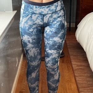 Lululemon Blue Tie-Dye Leggings